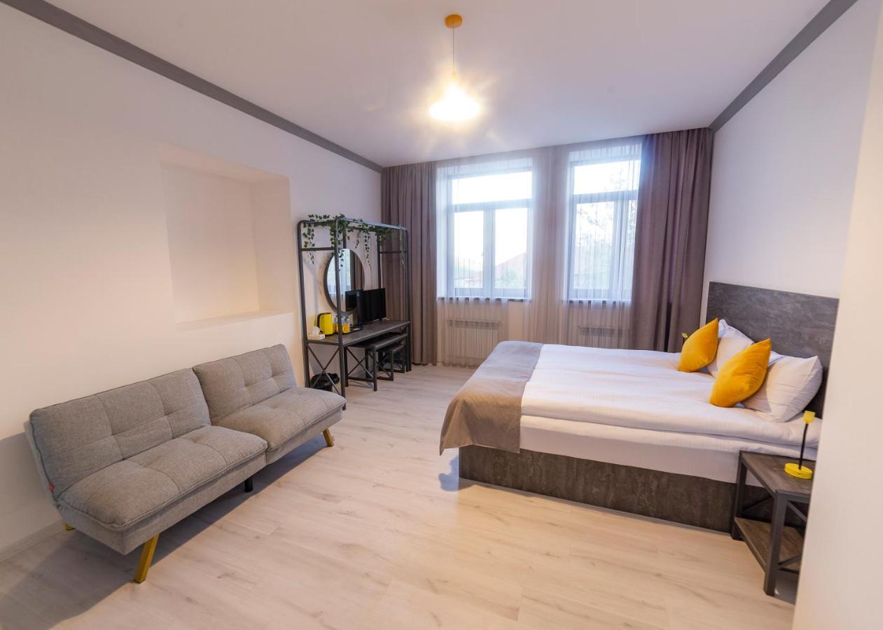 Popock Goris Hotel ภายนอก รูปภาพ