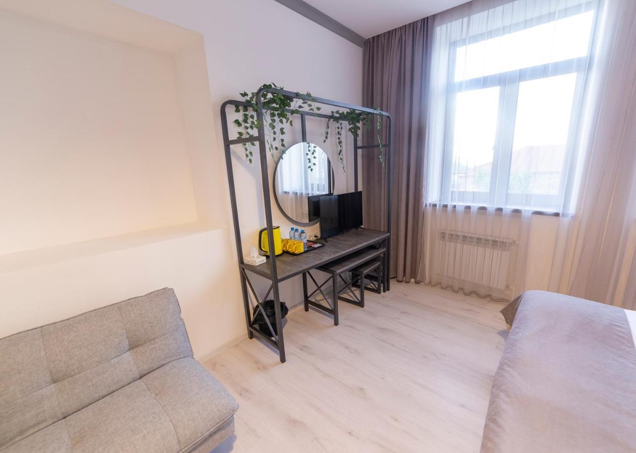 Popock Goris Hotel ภายนอก รูปภาพ
