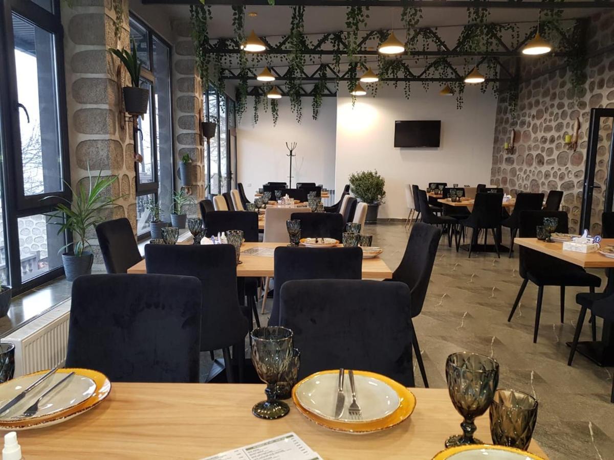 Popock Goris Hotel ภายนอก รูปภาพ